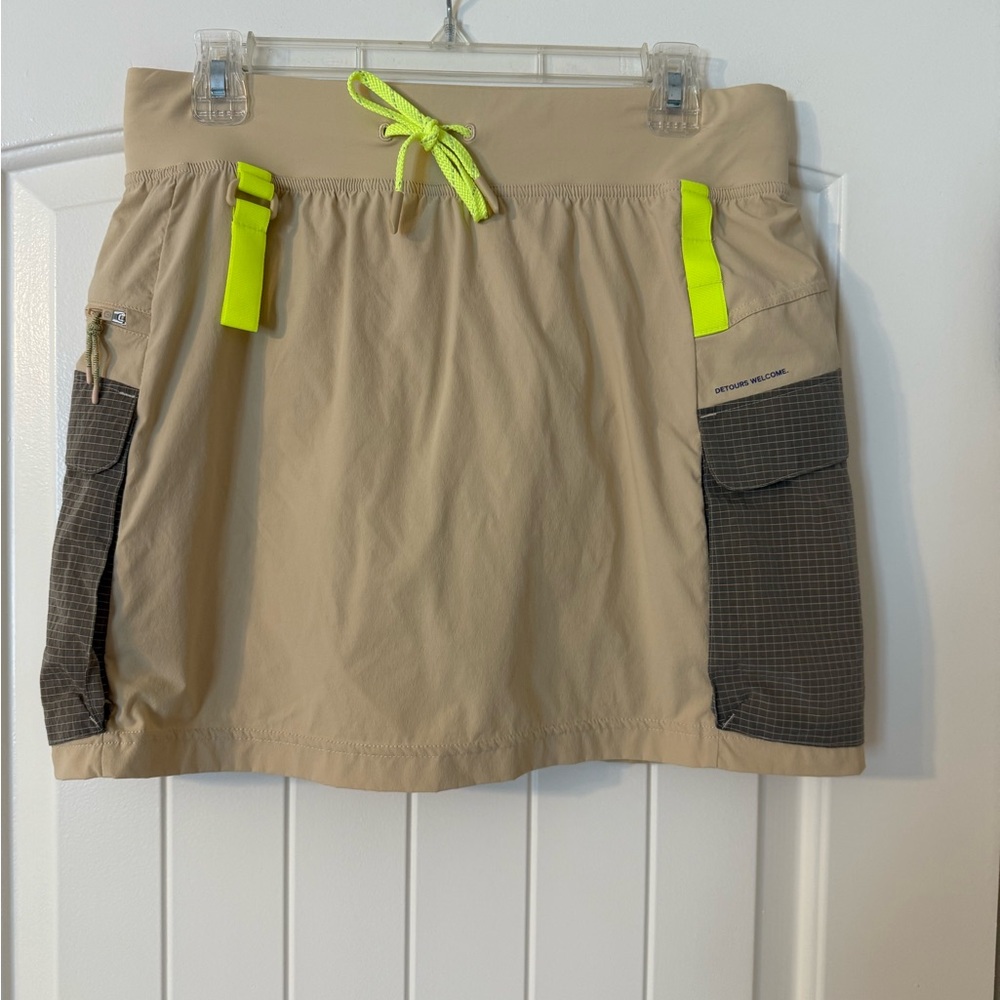 Lululemon Multi Pocket Cargo High Waisted Hiking Skirt - 10